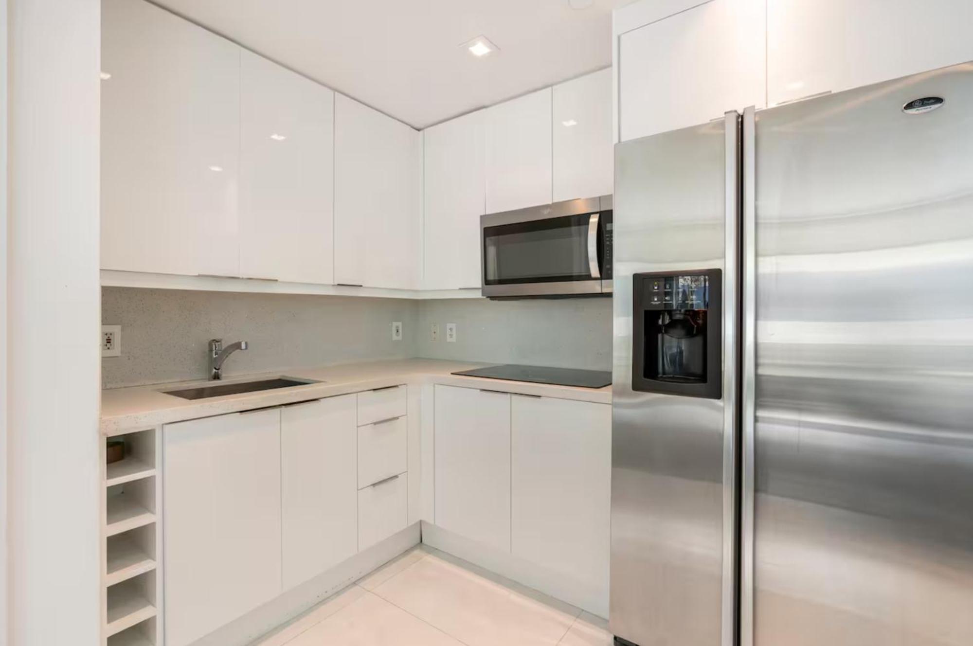 Beachfront Bentley Hotel One Bedroom Suite With Balcony And Beach Access Miami Beach Exterior foto